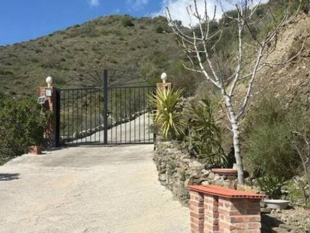 Casa rústica Venta Sedella, Sedella