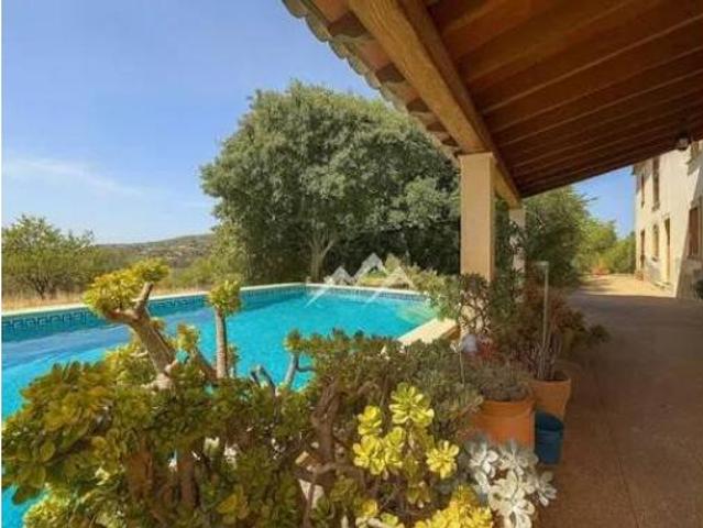 Casa rústica Venta Palma de Mallorca, Establiments