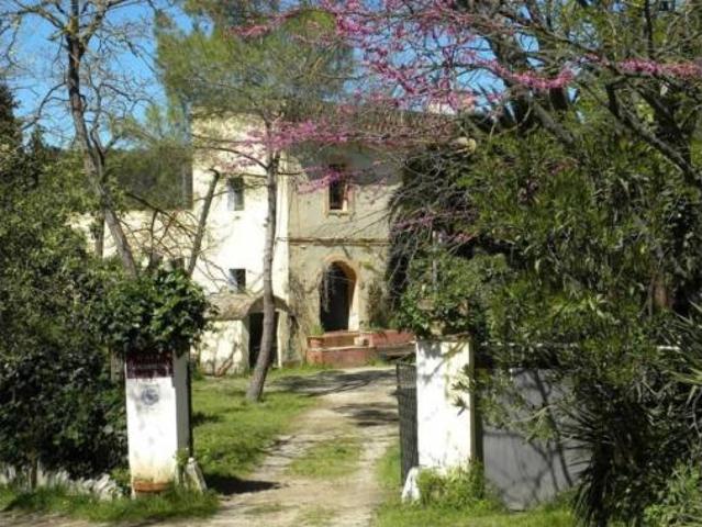 Casa rústica Venta Torrelavit, Torrelavit