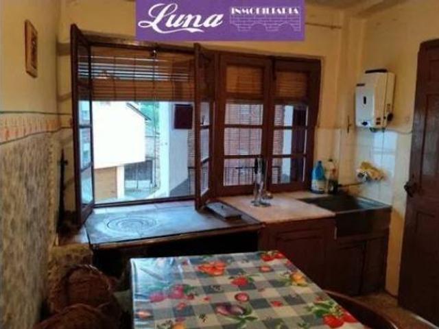 Casa rústica Venta Vega de Espinareda, Moreda
