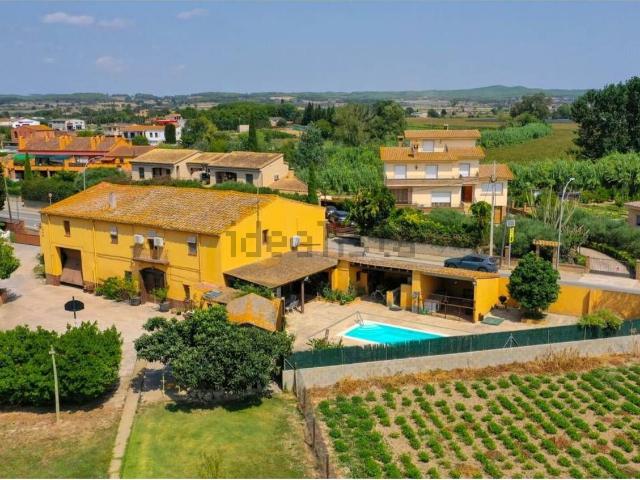 Casa rústica, Verges