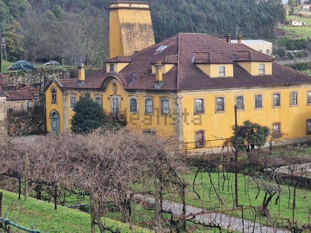 Casa rústica, Vila Caiz