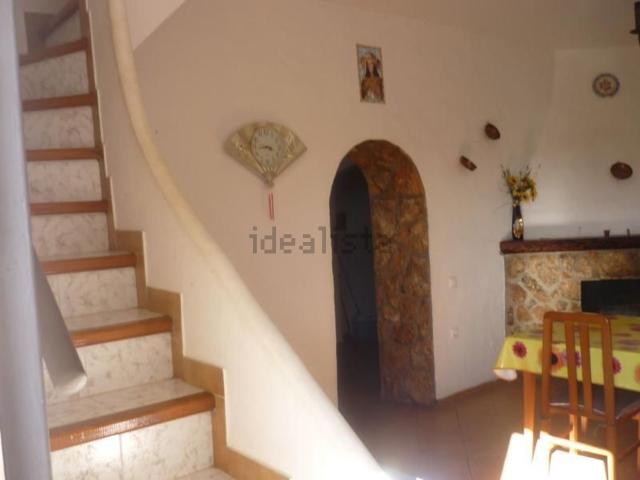 Casa rústica, Vila Rodona