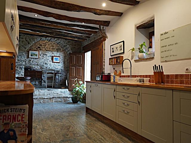 Casa rural auténtica en venta en los Pirineos – negocio de t. 1100m² La Pardina