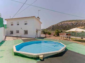 Oportunidad Casa Rural reformada y amueblada con terreno y piscina en Cerro Cauro