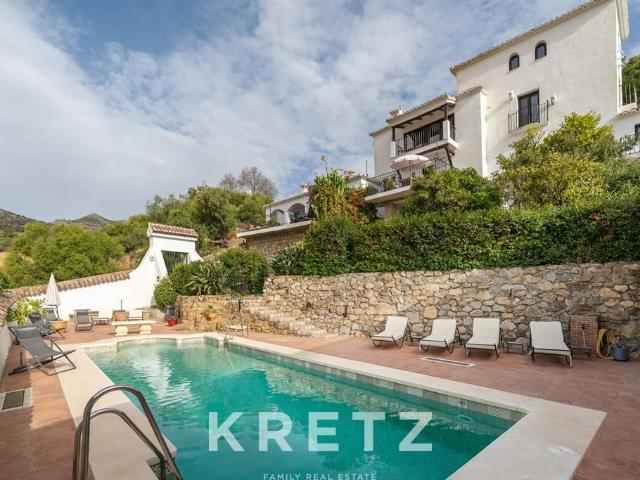 Vivienda de alto standing de 2000 m2 en venta Casarabonela, Andalucía