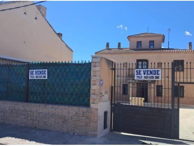 CASA RURAL DE 3 PLANTAS
