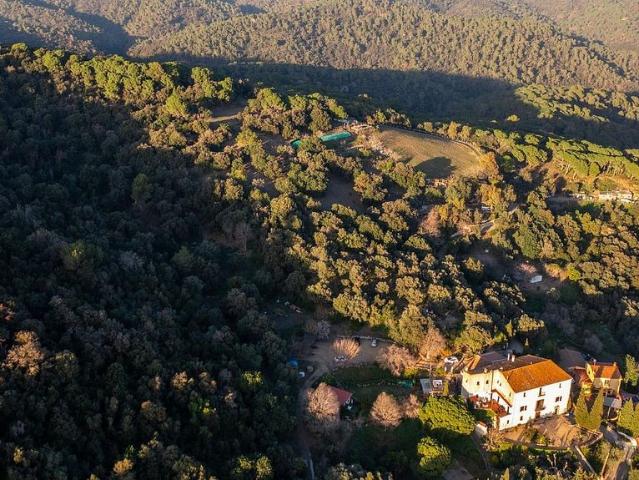 Casa rural en alquiler en calle Vial, Tordera, de 469 m² 21 habitaciones por 4.500