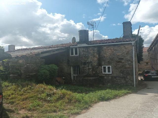 Casa Rural en Santa Comba: Oportunidad Única para Reformar