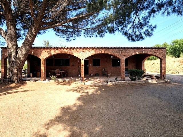 Casa rural en venta en calle Dels Matxos, Riudoms, de 115 m² 4 habitaciones por 375.000