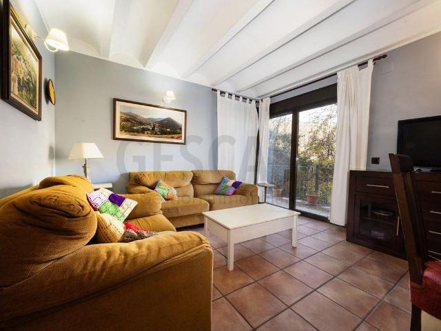 Casa en venta en calle Nucleo de Altron, Sort, de 380 m² 9 habitaciones por 460.000