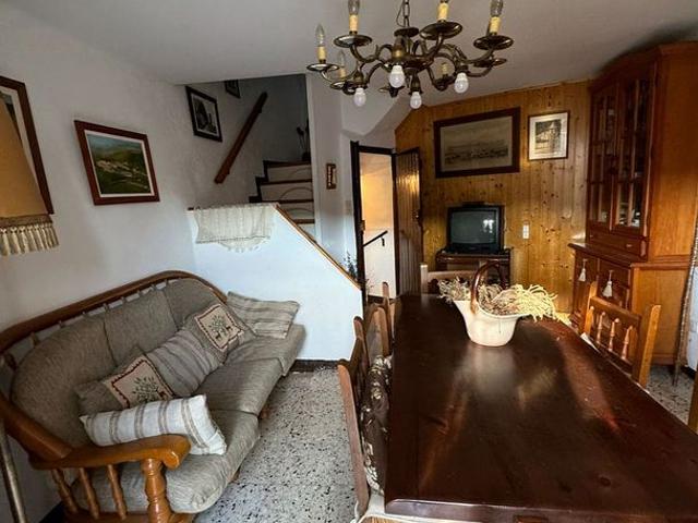 Casa en venta en calle De L'alba, Vilaller, de 160 m² 3 habitaciones por 99.000