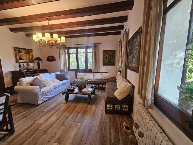 Casa rural en venta en calle Del Doctor Peris, Castellví de Rosanes, de 240 m² 4 habitaciones por 650.000