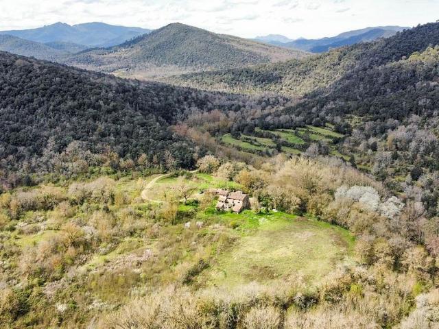 Casa rural en venta en calle Diseminado Briolf, Sant Miquel de Campmajor, de 750 m² 7 habitaciones por 790.000