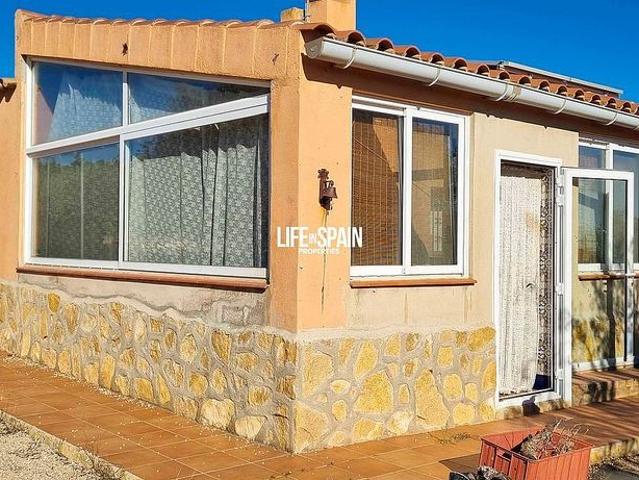 Casa rural en venta en calle Diseminado Diseminats, Ampolla, l´, de 187 m² 4 habitaciones por 250.000