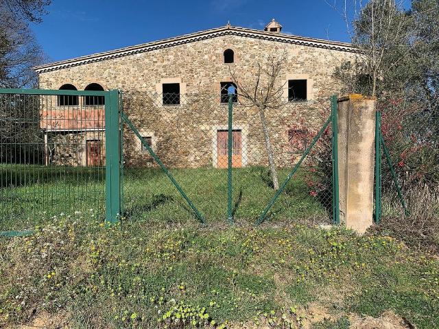 Casa rural en venta en calle Ds Afueras, Llambilles, de 350 m² por 450.000