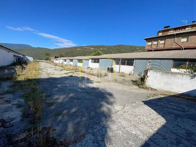 Casa rural en venta en calle Ribera D'urgellet, Ribera d´Urgellet, de 17.573 m² 10 habitaciones por 690.000