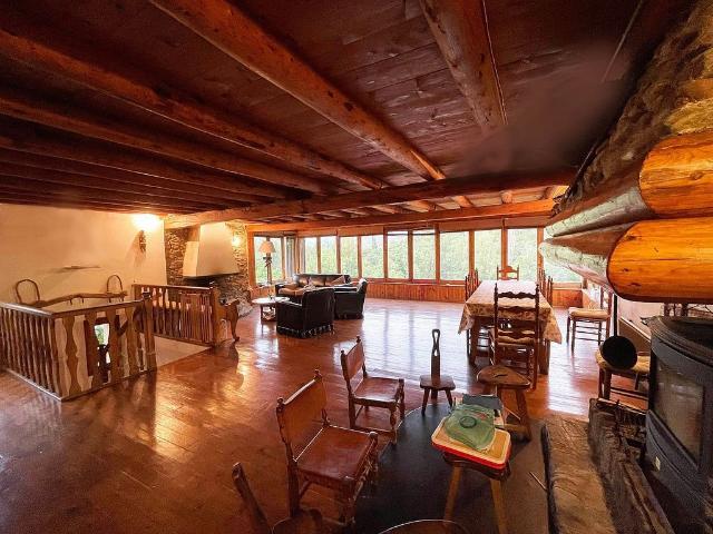 Casa rural en venta en calle Unic, Lladorre, de 349 m² 4 habitaciones por 350.000