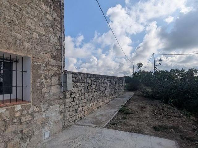 Casa rural en venta en calle Unic, Sant Guim de Freixenet, de 80 m² 3 habitaciones por 158.000