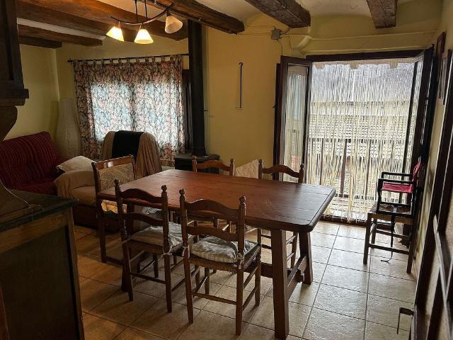 Casa rural en venta en calle Unicatahus, Valls d´Aguilar, Les, de 460 m² 8 habitaciones por 235.000