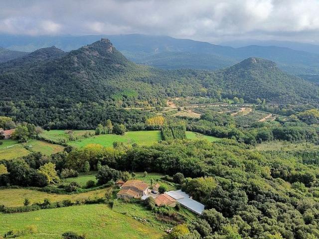 Casa rural en venta en calle Veïnat la Torra, Sant Feliu de Pallerols, de 671 m² 5 habitaciones por 540.000