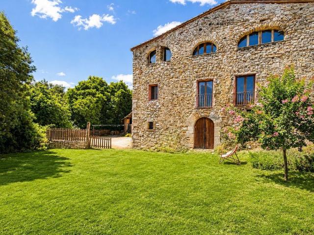 Casa rural en venta en calle Vial, Argelaguer, de 600 m² 11 habitaciones por 765.000