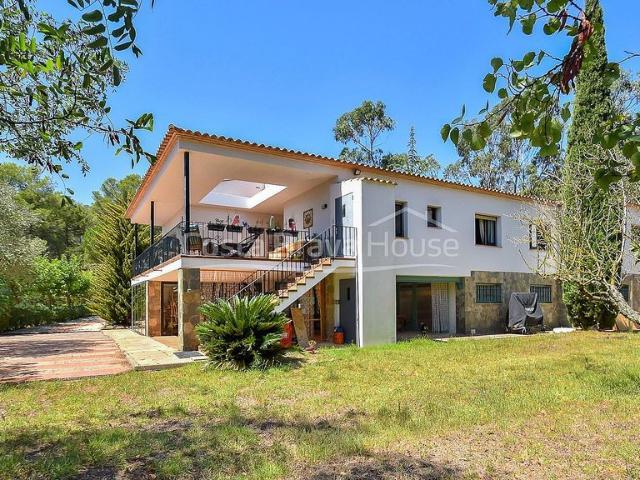 Casa rural en venta en carretera Esclanya, Begur, de 396 m² 6 habitaciones por 750.000