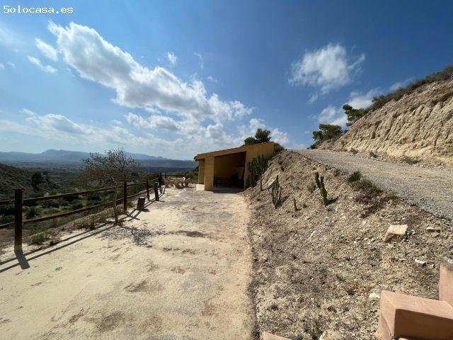 CASA RURAL ESTILO CUEVA CON 40.000 M2 DE PARCELA ZONA ABANILLA, MURCIA