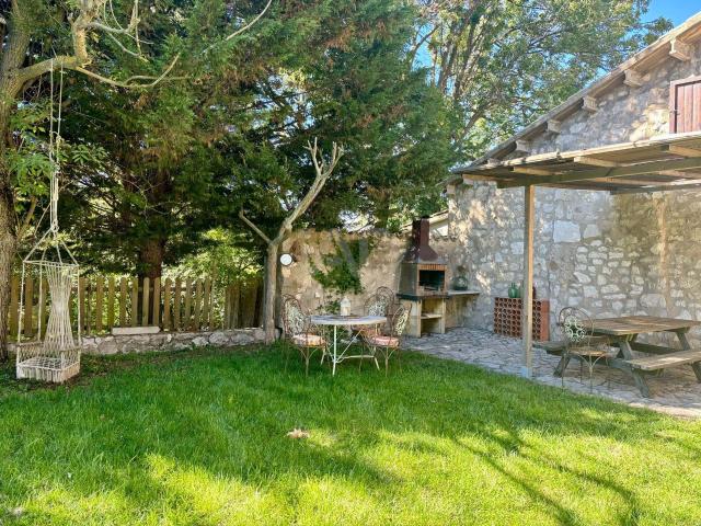 Casa rural 6 dormitorios 285 m2