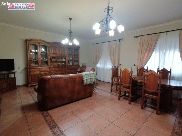 CASA RURAL, 7 DORMITORIOS DOBLES, BODEGA, CON PARCELA DE 38.000 METROS CONTIGUA a desarrollar
