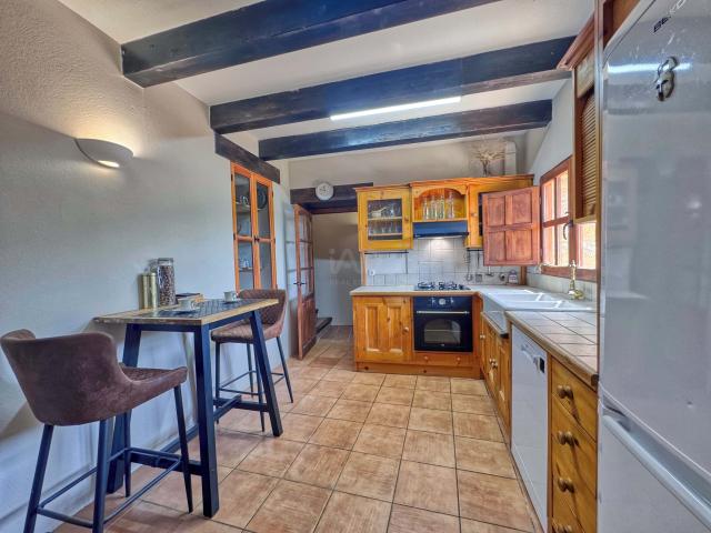 Casa rural 9 dormitorios 238 m2