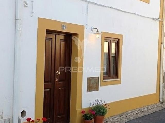 Casa r/chão e 1º andar, Alpalhão, Nisa