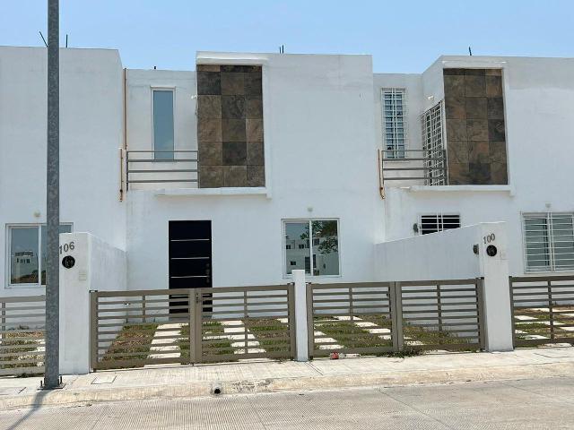 Casa RECÁMARA EN PLANTA BAJA en renta en Fracc. Pueblos Mágicos. NUEVO VERACRUZ