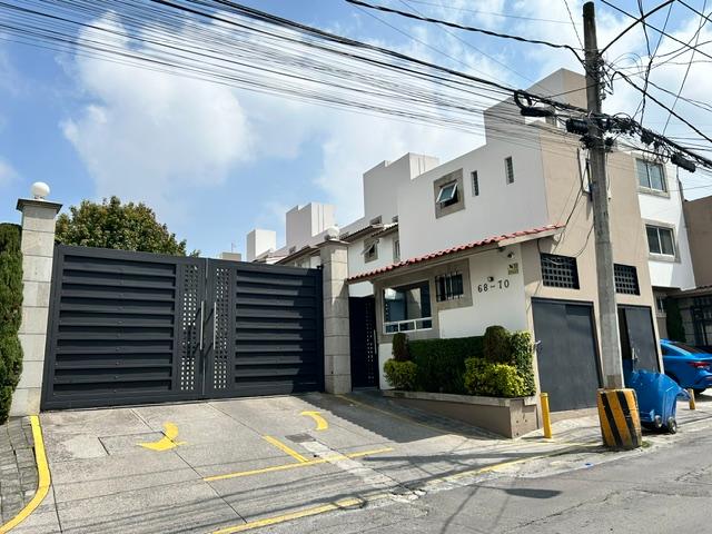 Casa recién remodelada en venta en Residencial Santa Fe, Cuajimalpa