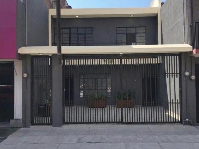 Casa Recién Remodelada