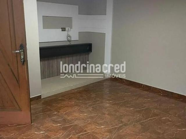 Casa Região Central de Ibiporã, 5 quartos sendo 1 suíte, 650 m2 de terreno, 220 m2 de construção, 4