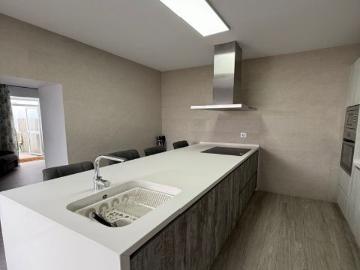 Casa reformada con primeras calidades en el Centro de San Fernando