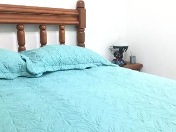 Casa reformada em condomínio