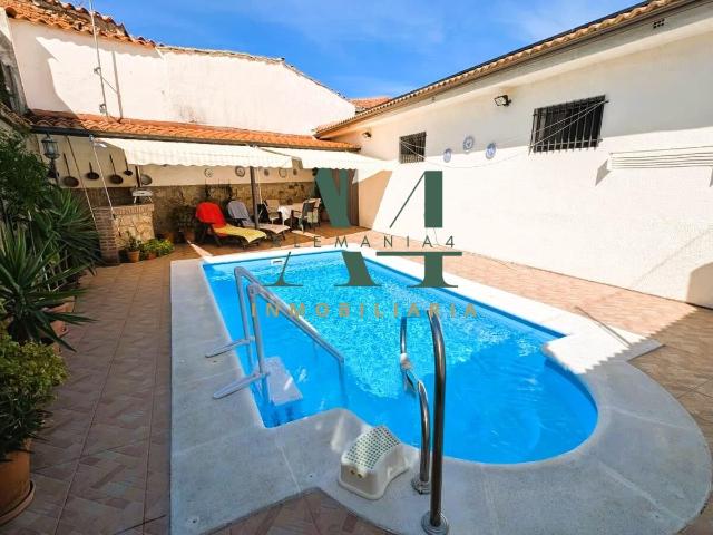 Casa Reformada en Torre de Santa María