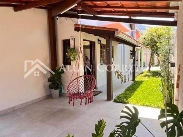 CASA REFORMADA NO PORTAL DA OLARIA DESIGN MODERNO