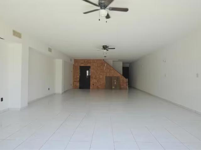 Casa reformada para alquilar en una vivienda cerrada a 15 minutos del aeropuerto, Cancún, México