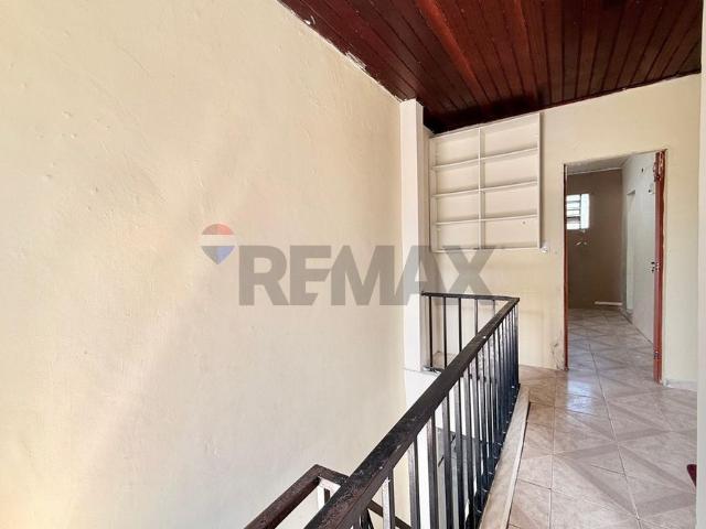 Casa Reformada para Alugar na Cidade Velha, Belém – 3 Quartos e 96 m²
