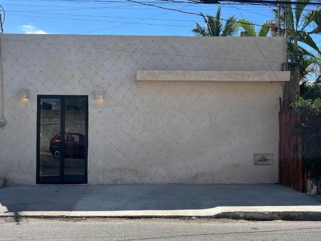 CASA REMODELADA BARRIO DE SANTIAGO