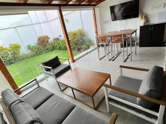 Casa remodelada de 415 m² con 4 dormitorios en venta en Chama, Surco