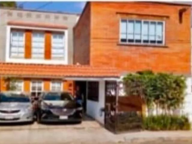 Casa Remodelada en Coyoacán: Espaciosa y Bien Ubicada