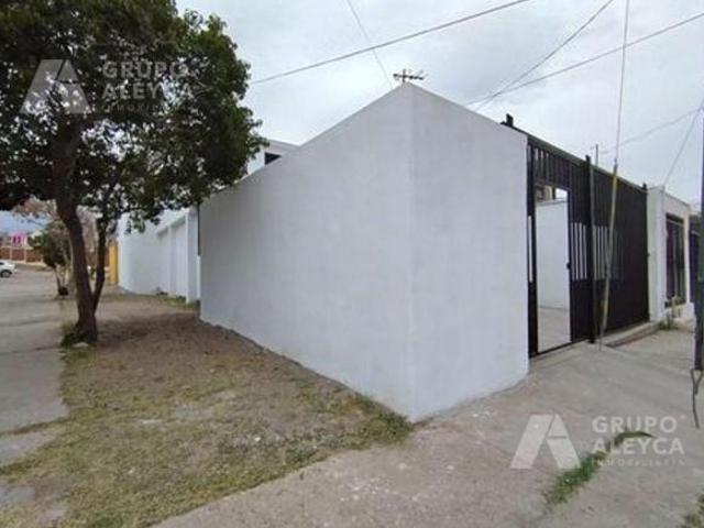 CASA REMODELADA EN COLONIA INFONAVIT NACIONAL