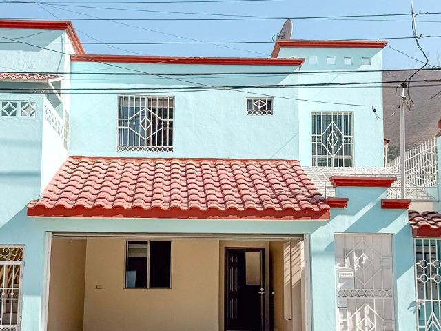 CASA REMODELADA EN EL INSURGENTES