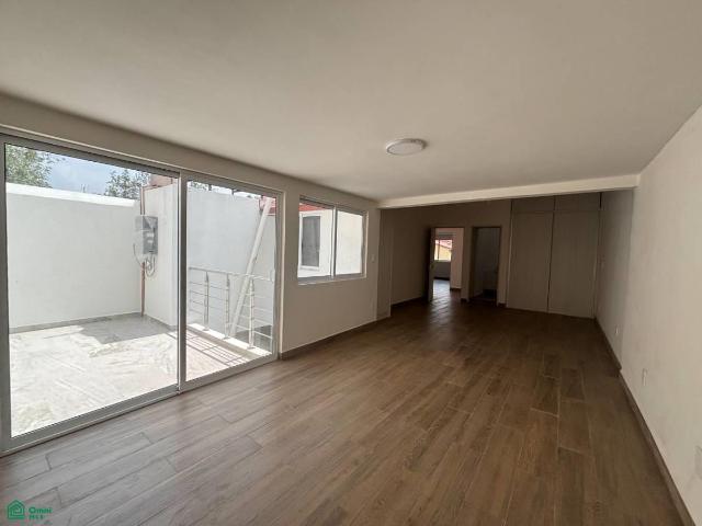 Casa remodelada en renta en condominio con seguridad 24/7 San Jerónimo Lídice