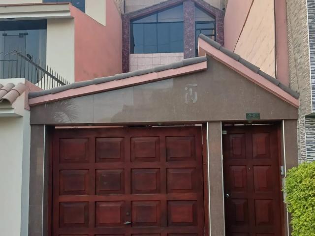 CASA REMODELADA EN Urb. PREVI, LOS OLIVOS LIMA