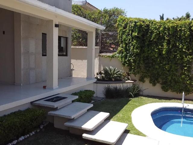 Casa Remodelada en Venta, Col. Reforma en Privada con Port?n El?ctrico
